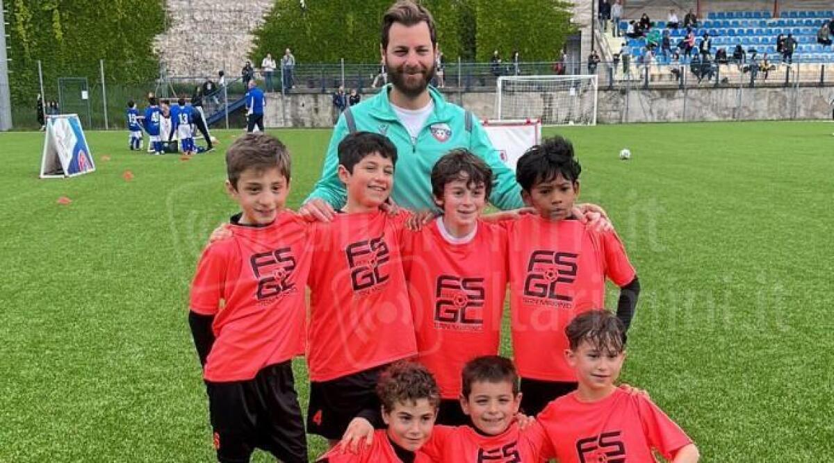 Calcio giovanile, Garden: 2010 in semifinale a San Lorenzo, per i 2012 a Verucchio solo vittorie - La squadra 2015. In gallery