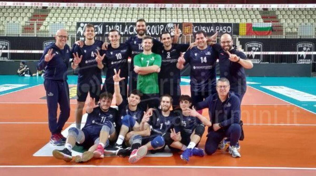 Volley B, la PromoPharma lascia la serie B con una sconfitta - La PromoPharma dopo il match contro Padova