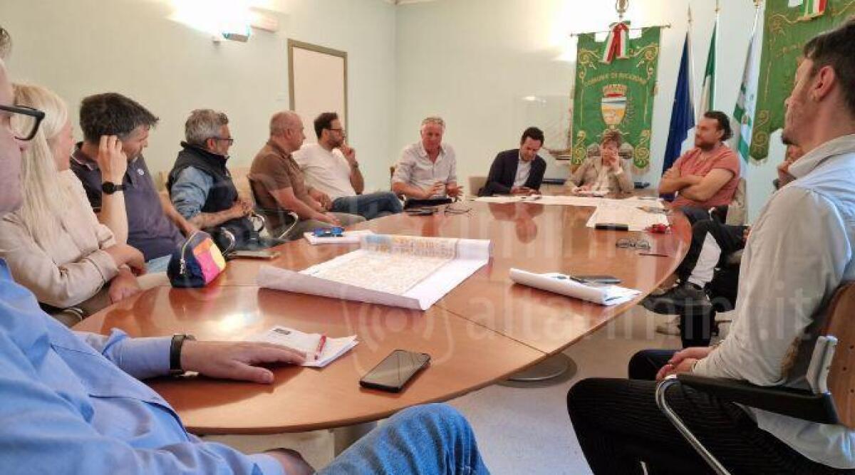 Viale Dante pedonale, incontro a Riccione con le categorie economiche - L'incontro con le categorie economiche in comune