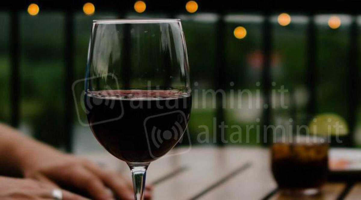 San Marino, gli eventi del weekend: Calici di Bolle e raduno di moto e auto d'epoca - Coriano Wine Festival