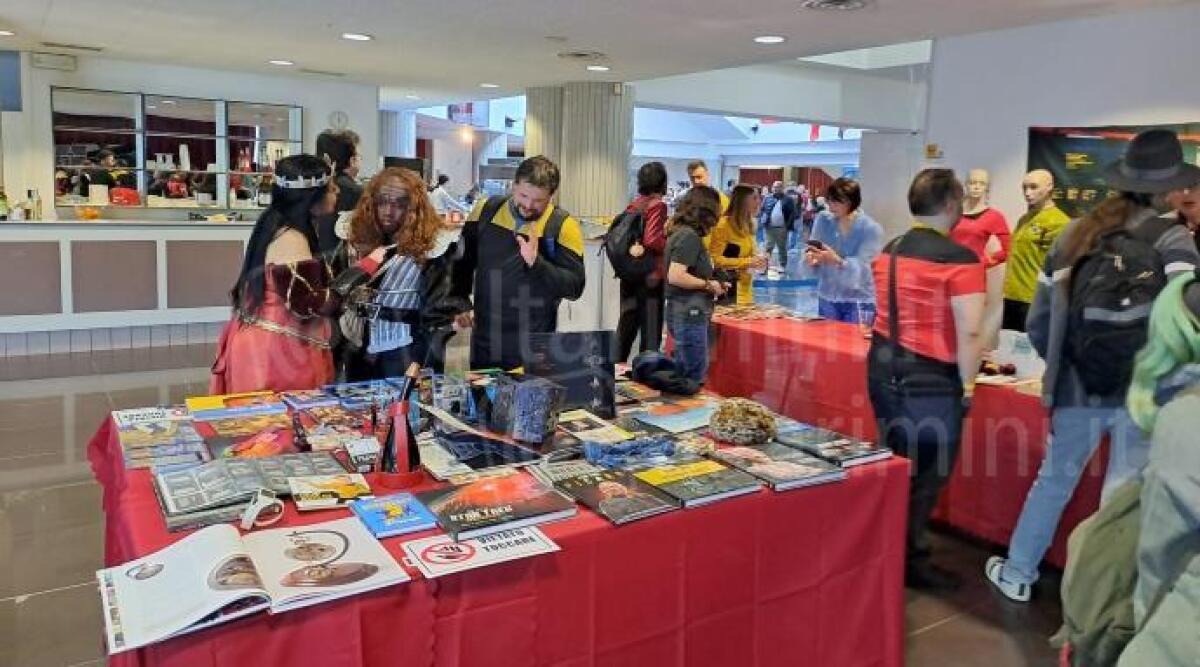 Starcon a Bellaria Igea Marina: weekend in giochi, incontri e sorprese. Ospite Peter Weller - Alieni alla Starcon a Bellaria