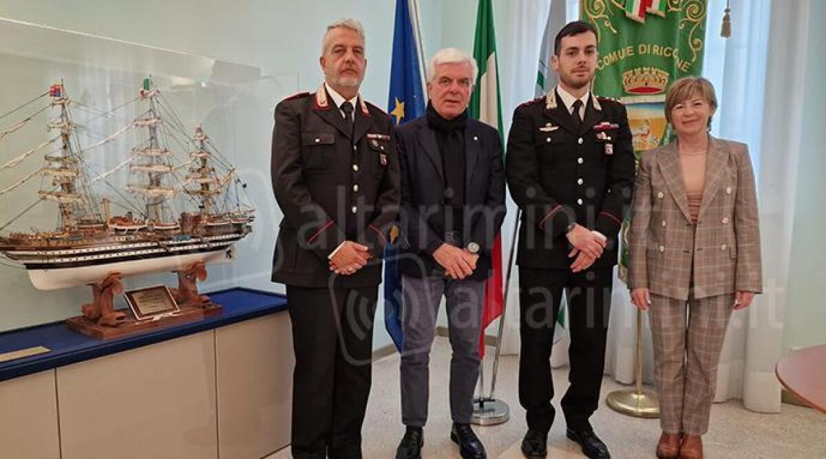 Riccione, cambio al comando dei Carabinieri: la sindaca incontra il neo capitano Rutigliano - Cacace