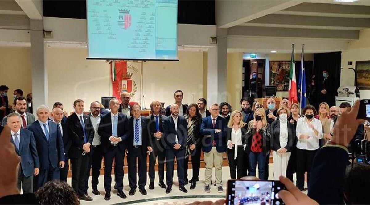 Rimini, le parole della politica sulla tragica alluvione: gli interventi in consiglio comunale - Consiglio comunale di Rimini ARCHIVIO