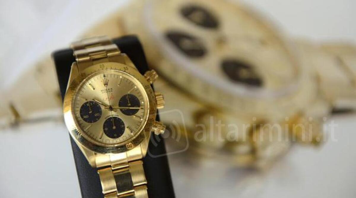Strapparono il Rolex dal polso di una turista milanese a Riccione: arrestati a Napoli - Foto di repertorio