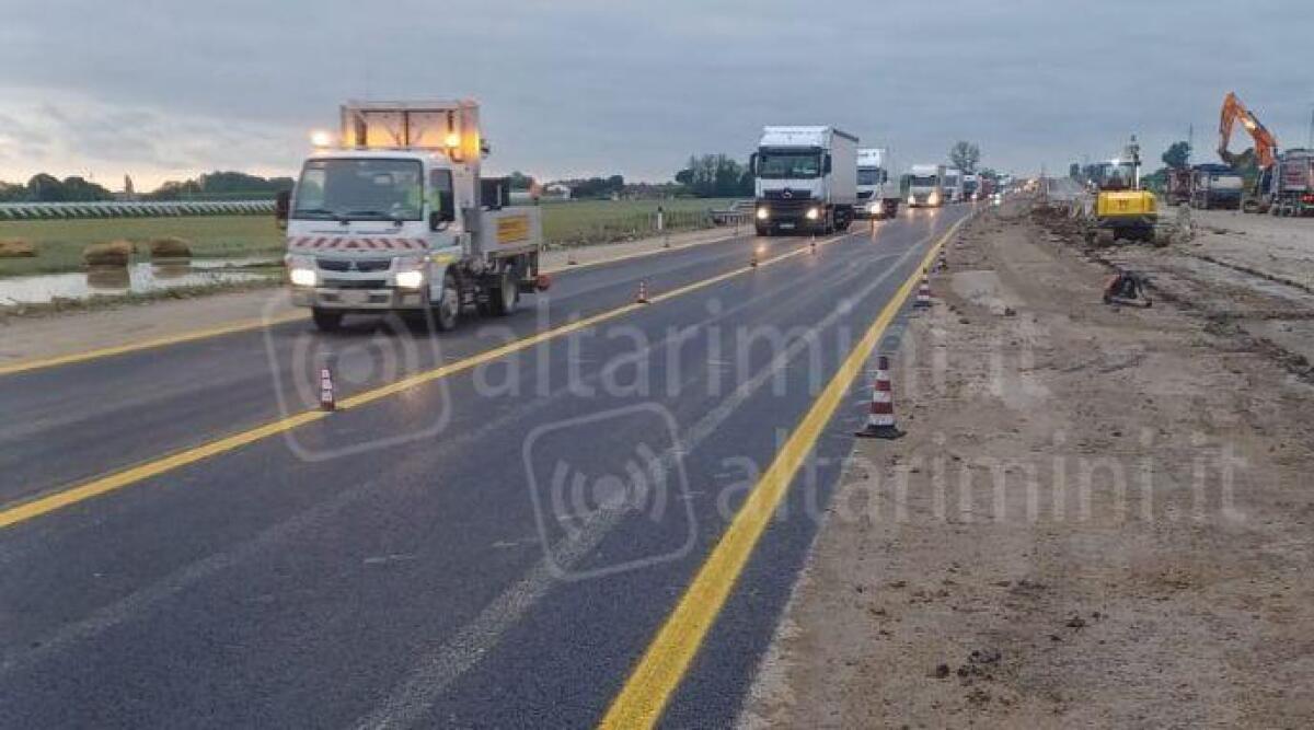 Maltempo, riaperto il tratto Faenza Forlì in A14 - I lavori in corso nel tratto riaperto