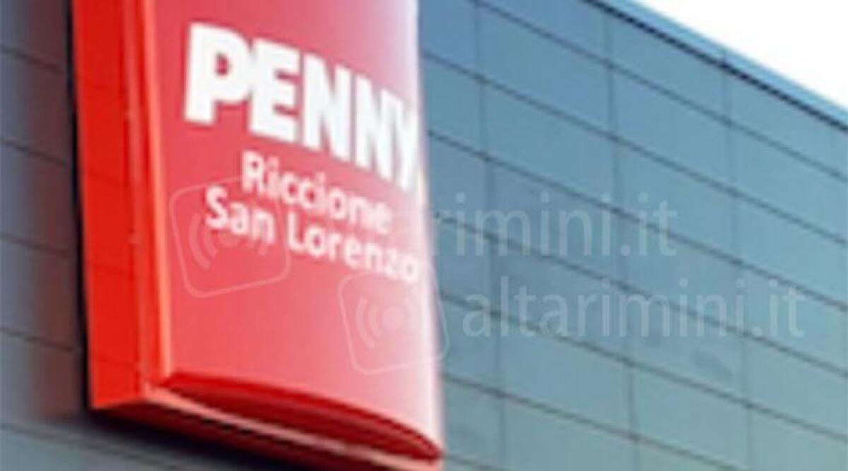 Nuovo Penny Italia apre a Riccione: qualit&agrave;, convenienza e regionalit&agrave; al centro del supermercato - L'insegna del nuovo negozio di Riccione