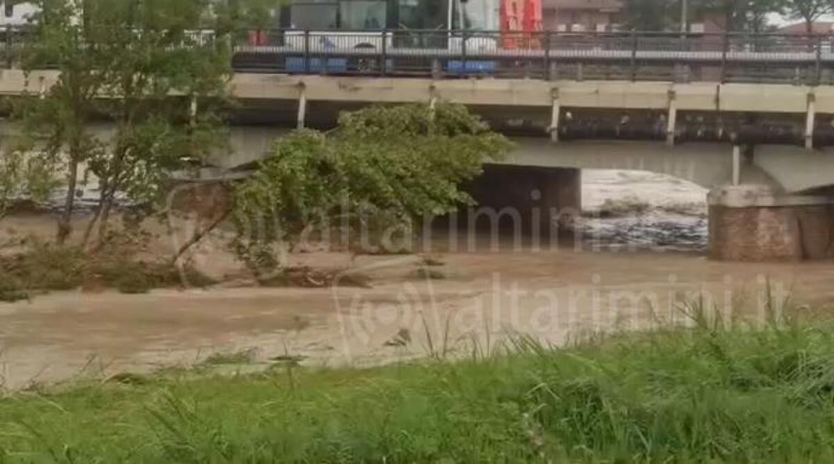 Rimini: gioved&igrave; niente precipitazioni, ma rimane allerta rossa - Fiume Marecchia