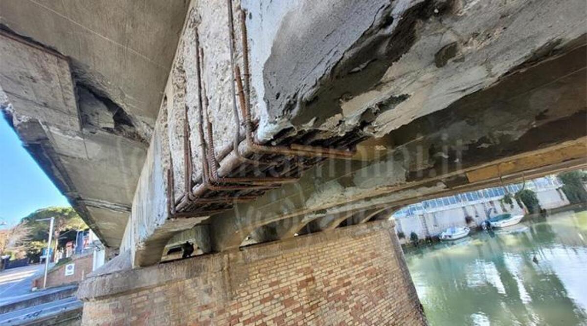 Ritardi per i lavori sul ponte del fiume Tavollo: 'Saranno conclusi entro il 15 giugno' - Ponte sul fiume Tavollo