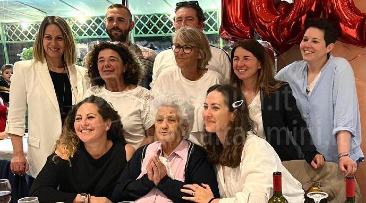 La supercuoca di Riccione compie 100 anni, auguri all'azdora Maria Ercolani - La festa per Maria Ercolani
