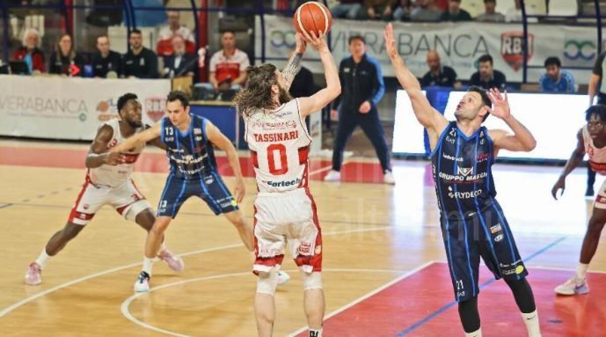 Basket A2, RivieraBanca dal cuore grande si arrende al Treviglio in gara3 (72-81) - Foto Nicola De Luigi