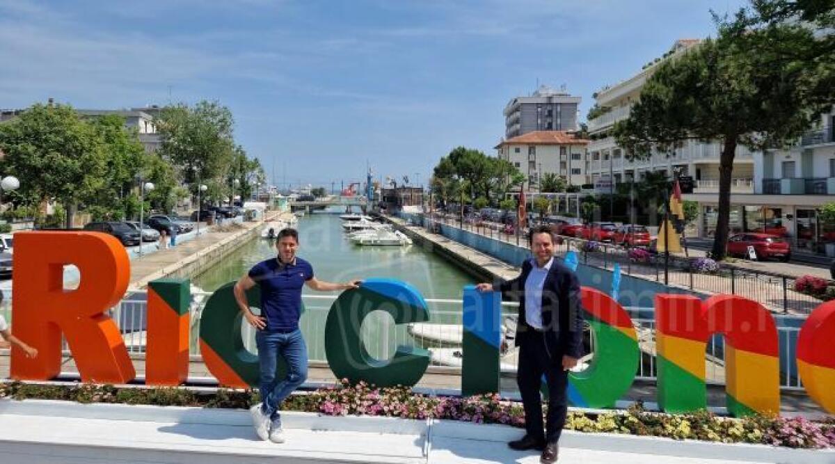 A Riccione nuove banchine del porto: la giunta comunale ha approvato il progetto di fattibilità - Gli assessori Simone Imola e Christian Andruccioli