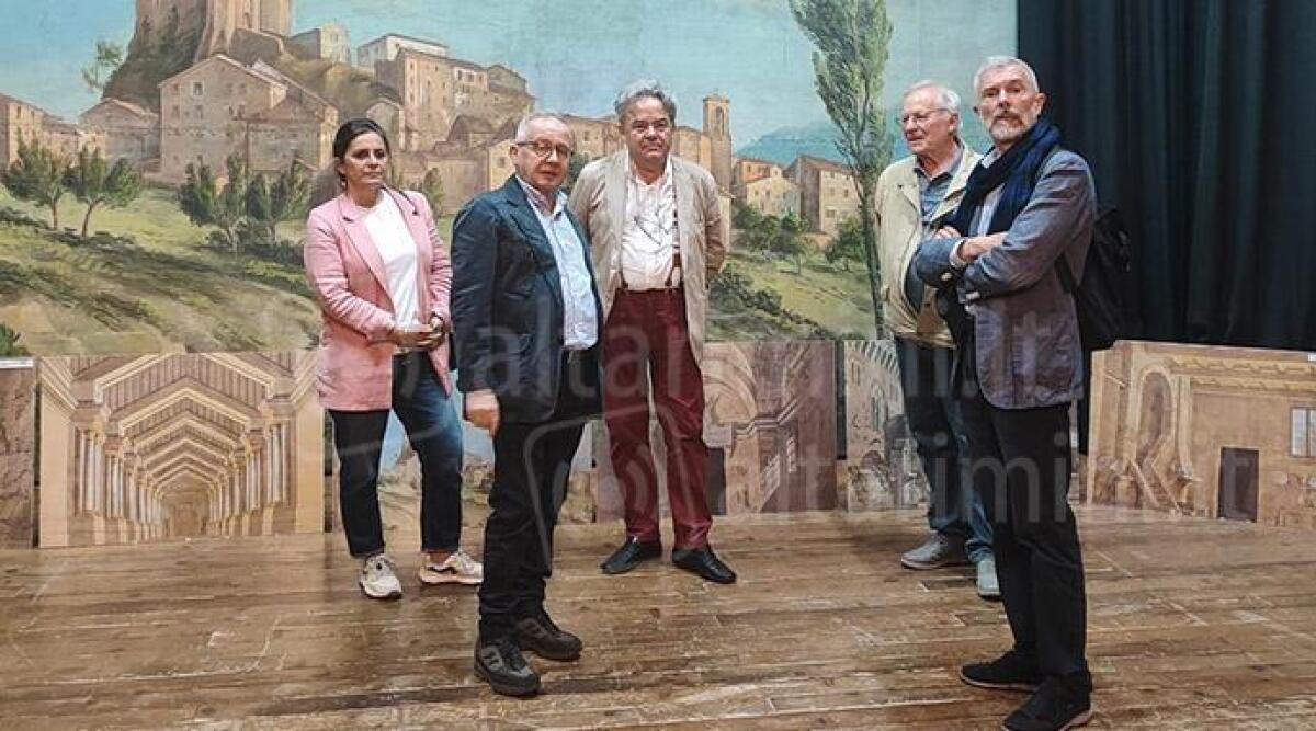Assessore regionale Felicori in visita a Sant'Agata Feltria, occhi puntati sul teatro Mariani -