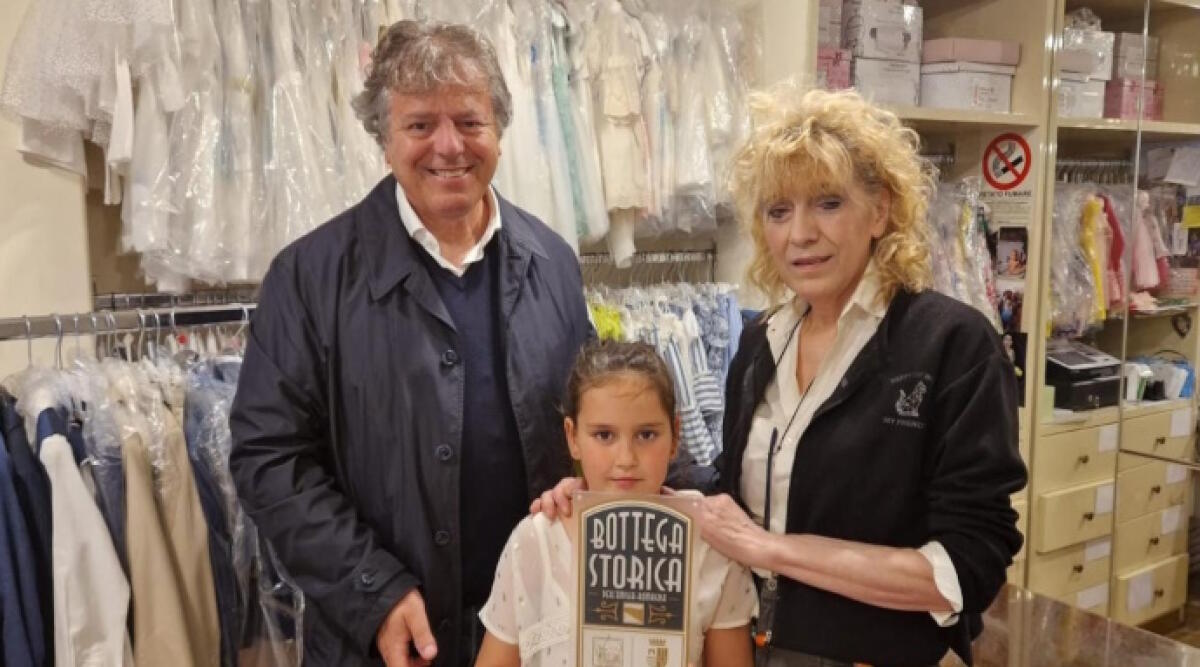 Lombardi abbigliamento per bambini: una storia di passione e successo lunga ottant'anni - Gianni Indino, Lucia e Isabella Magnani
