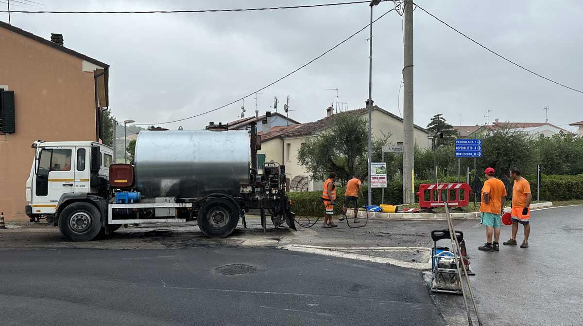 Asfaltature a Coriano, terminati i lavori in via del Sole - I lavori in viale Pablo Neruda