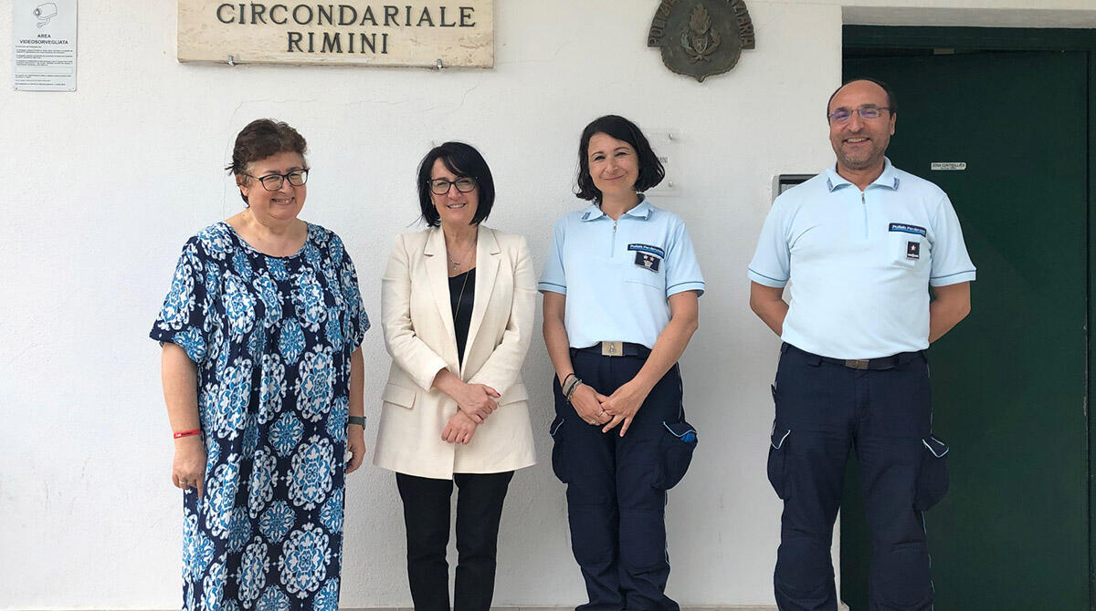 Sotto controllo il sovraffollamento ai Casetti, ma manca personale. Petitti incontra la nuova direttrice - La direttrice del carcere Palma Mercurio, la presidente dell'Assemblea legislativa Emma Petitti, la comandante della Polizia Penitenziaria Aurelia Panzeca