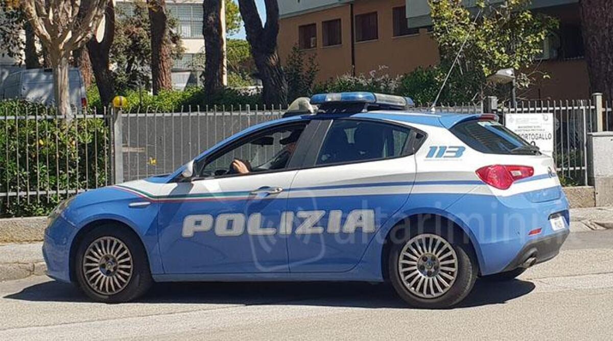 L'omicidio a coltellate di Angela Avitabile: il processo svela gelosia e problemi mentali dell'assassino - La Polizia sul luogo dell'omicidio