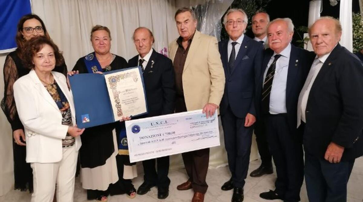 Un premio e una bomboniera 'solidale' per l'Aovam di Novafeltria - Consegna del premio dell'Unci all'Aovam