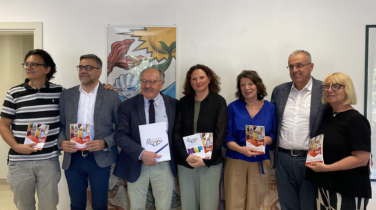 Il volto genuino della Romagna in un volume tutto da scoprire: ecco la Guida a Sagre e Feste 2023 - Dalla presentazione a Rimini della Guida Sagre e Feste in Romagna 2023