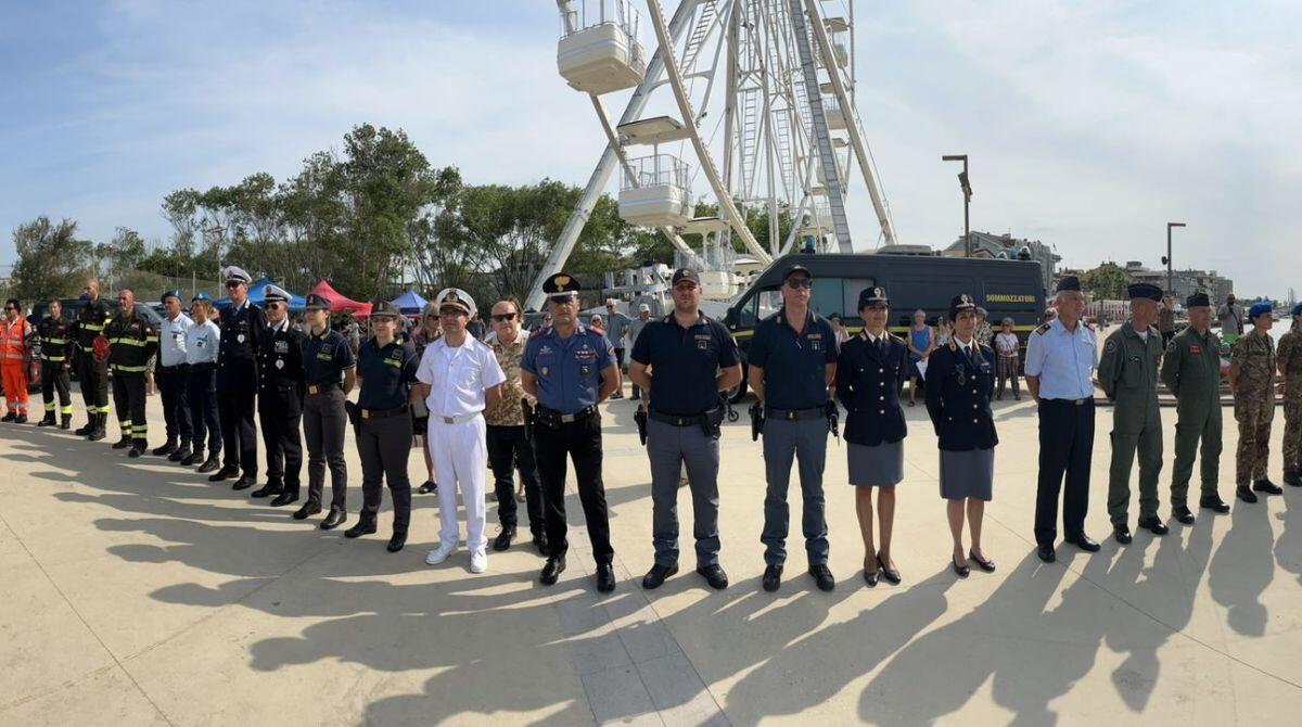 Successo per la quarta edizione di Bell'Italia, a Bellaria si celebrano le Forze dell'Ordine - Un momento della manifestazione