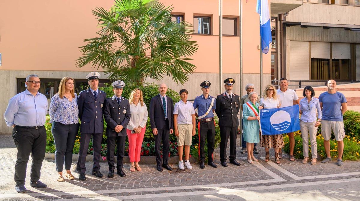 Bandiera Blu confermata per Riccione: un baby talento dell'Istituto Musicale suona l'Inno alla gioia durante l'alzabandiera - Un momento della cerimonia PH CASALBONI