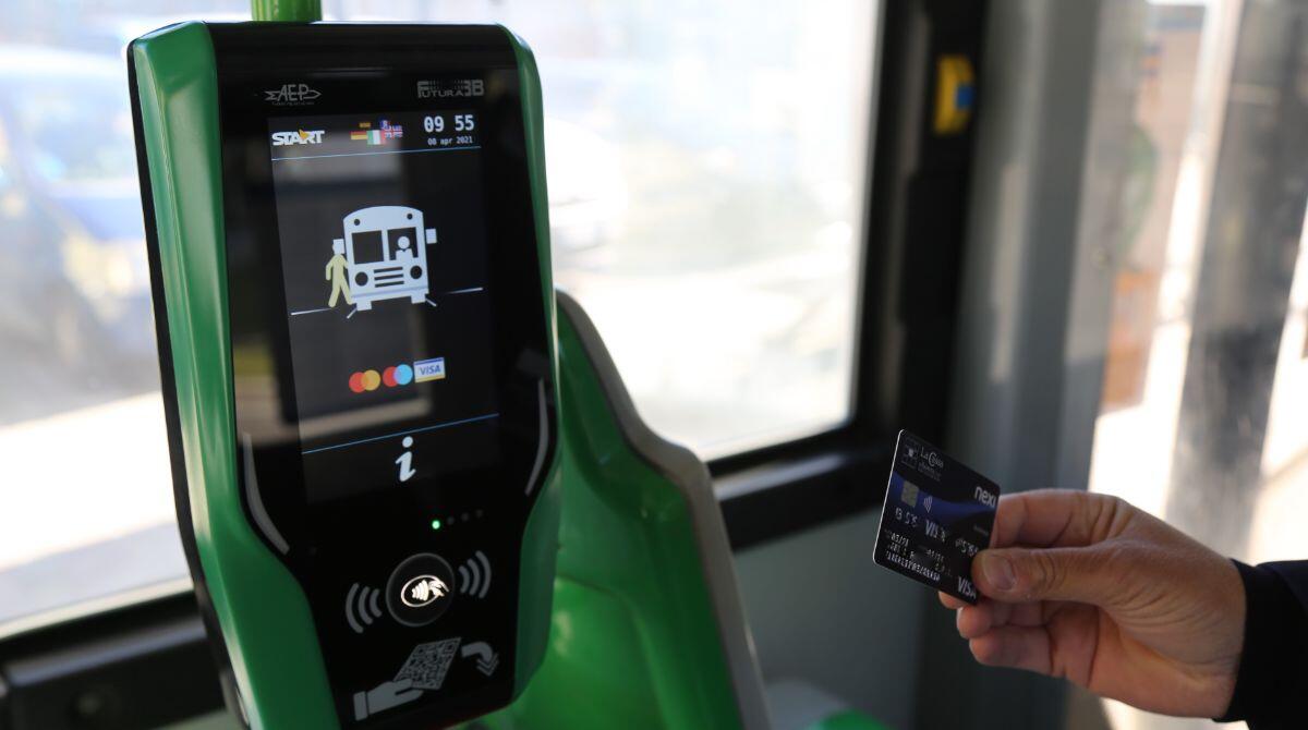 StarTap, attivo il pagamento con carte "contactless" sui bus di Start Romagna - Validatore del biglietto bus