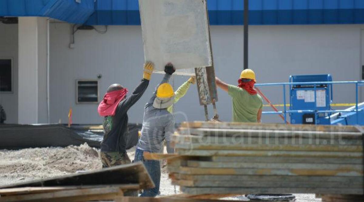 Lite al cantiere, colpisce con un calcio ai testicoli il committente. Assolto - Cantiere ARCHIVIO