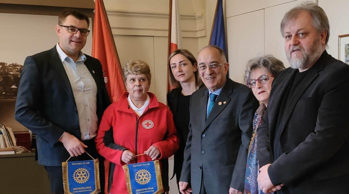 Rotary Club Novafeltria, un aiuto agli sfollati ucraini: raccolti vestiti, medicine e alimenti - Rotary Club Novafeltria in visita a Sandomierz