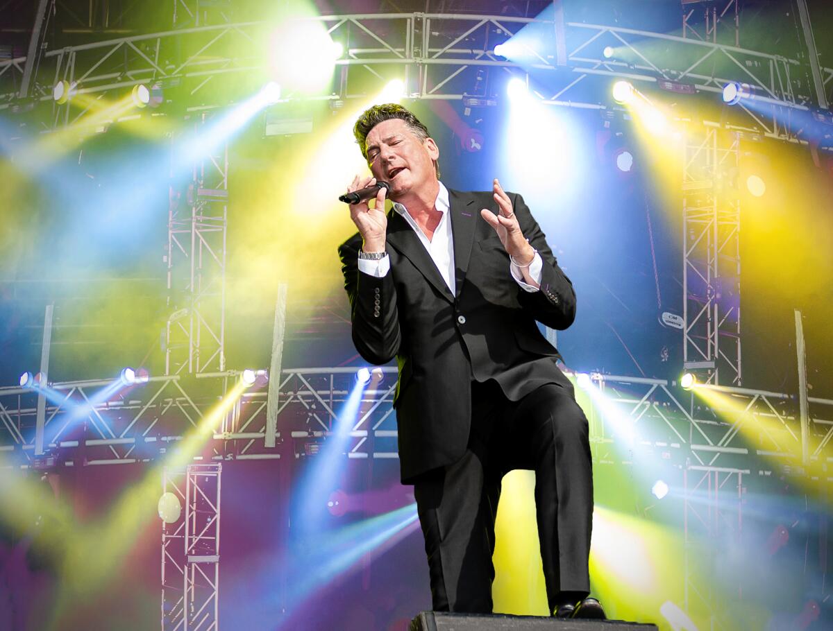 Tony Hadley, a Cattolica conto alla rovescia per il nuovo live della storica voce degli Spandau Ballet - Tony Hadley PH MARTIN SHAW
