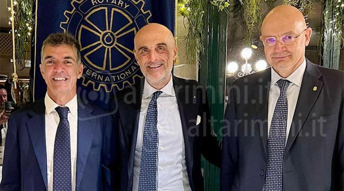 Rotary Club Riccione Cattolica a lezione di 'flat tax' con il professore Giuseppe Marini - Giuseppe Marini (a sinistra) ospite del Rotary Club Riccione Cattolica