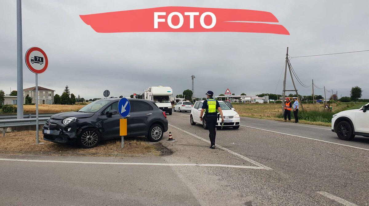Incidente 'flipper' sulla Tolemaide, coinvolti 5 mezzi. Interviene l'elisoccorso - Il punto in cui è avvenuto l'incidente in via Tolemaide, Rimini