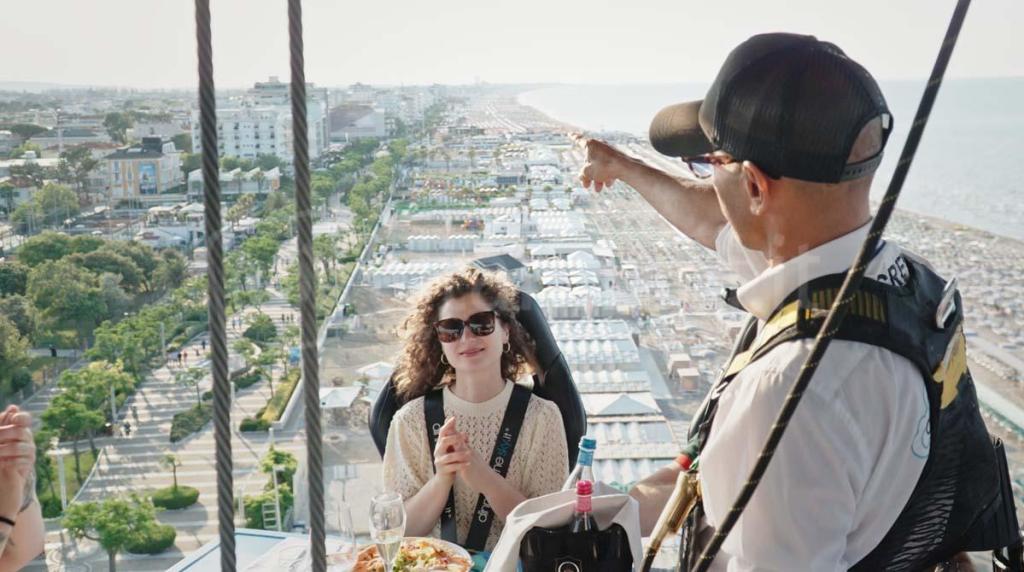 Dinner in the sky