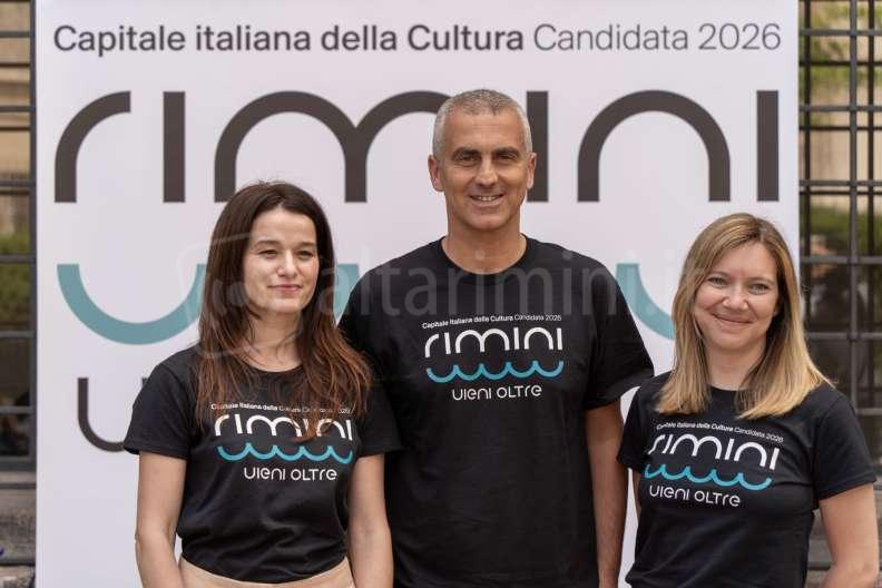Il sindaco di Rimini con Francesca Bertoglio e Cristiana Carlini
