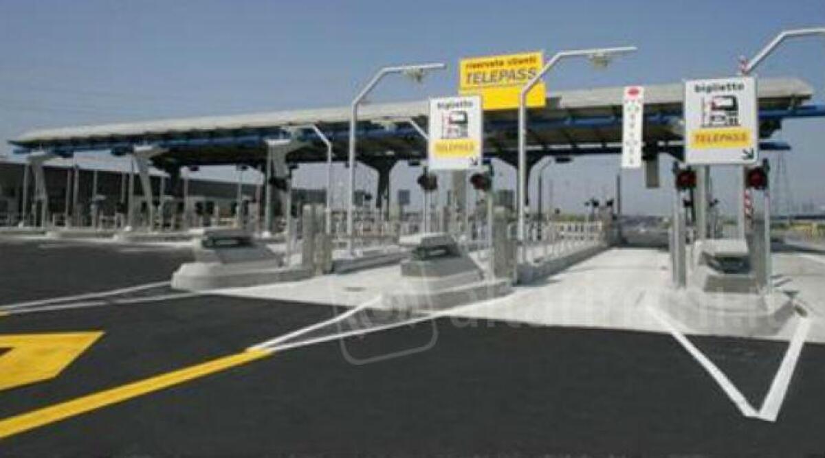 Lavori in autostrada, chiusure notturne a Rimini Sud e Riccione - Casello A14 (Repertorio)