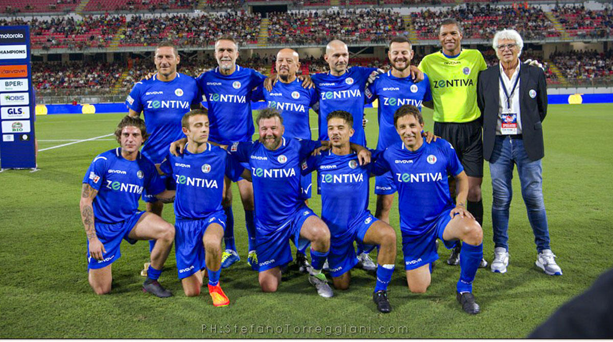 Nazionale Cantanti a Rimini: tra gli avversari si ritroveranno anche Sebastiano Rossi ed Arrigo Sacchi, l'allievo e il maestro - La Nazionale Italiana Cantanti