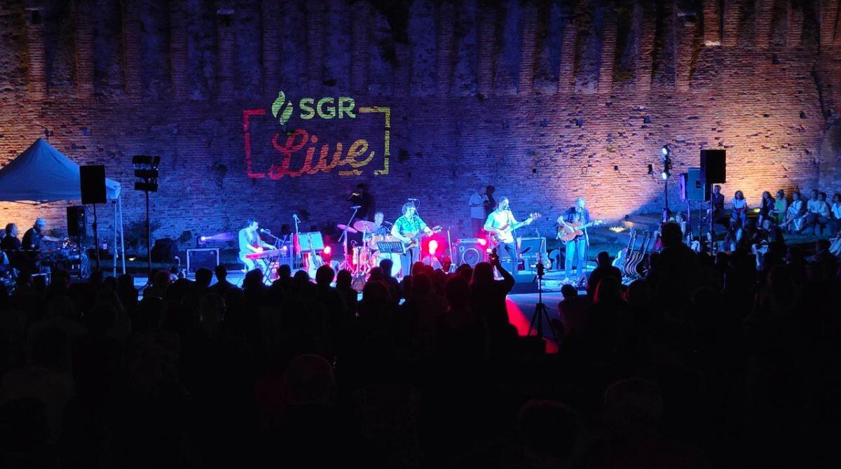 Rimini, all'arena di Sgr live arrivano le Pepper Blondes - I Rangzen sul palco di Sgr Live