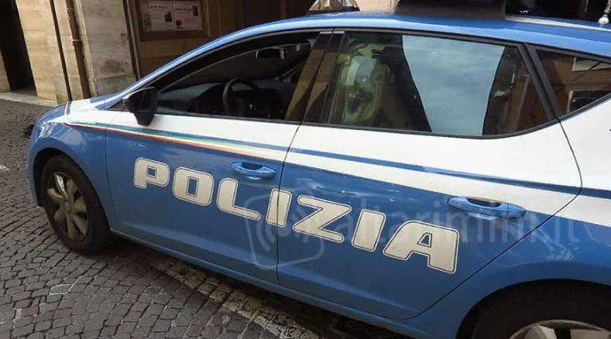 Aggredisce un giovane e gli strappa la collanina d’oro, arrestato dalla Polizia a Rimini - Polizia (repertorio)