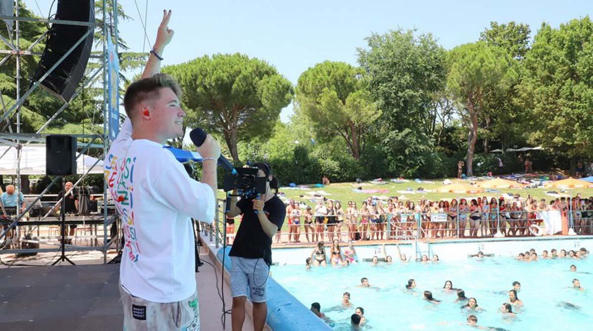 Aquafan, Alfa apre il festival musicale estivo - Alfa protagonista sul palco di Aquafan