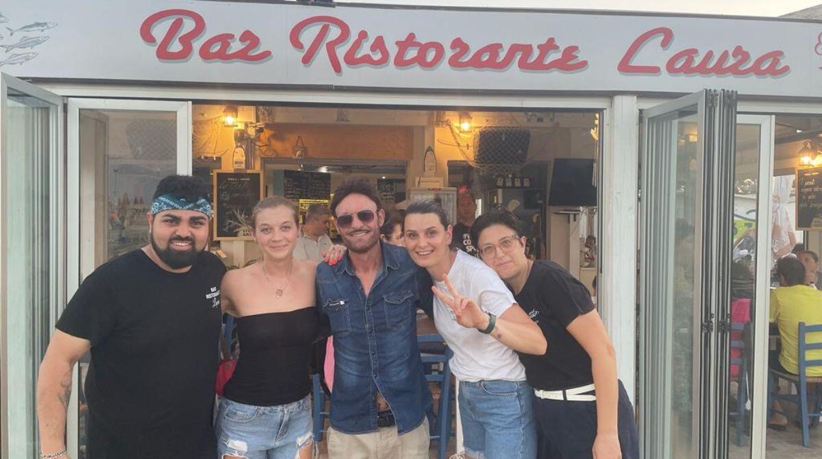 Weekend in riviera per il campione Totò Schillaci tra spiaggia e relax - Totò Schillaci a Rimini