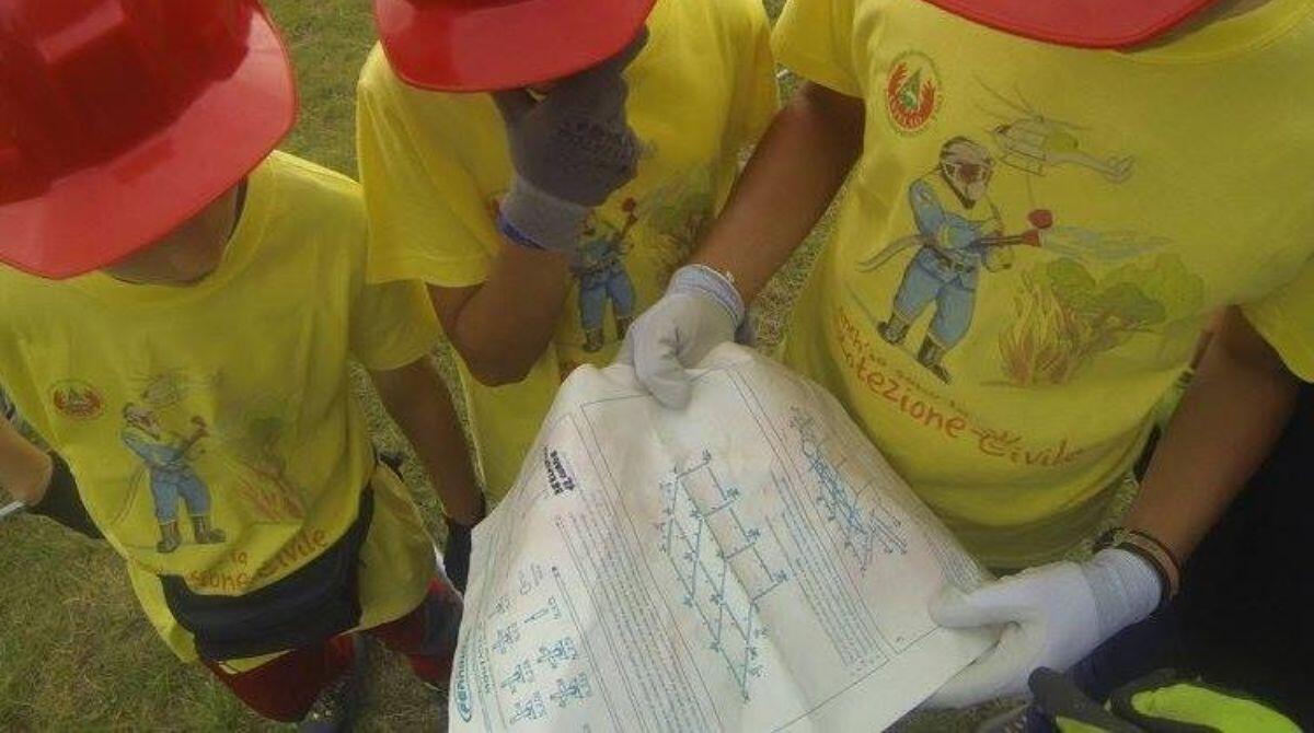 Protezione civile, ritorna il campo scuola per ragazzi dagli 8 ai 17 anni - Campo scuola protezione civile - immagine dalla pagina Facebook dell'iniziativa