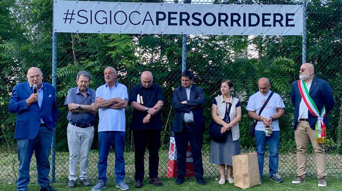 Montefiore Conca, nuovo campo sportivo grazie alle donazioni di cittadini e di Riviera Banca - Un momento dell'inaugurazione