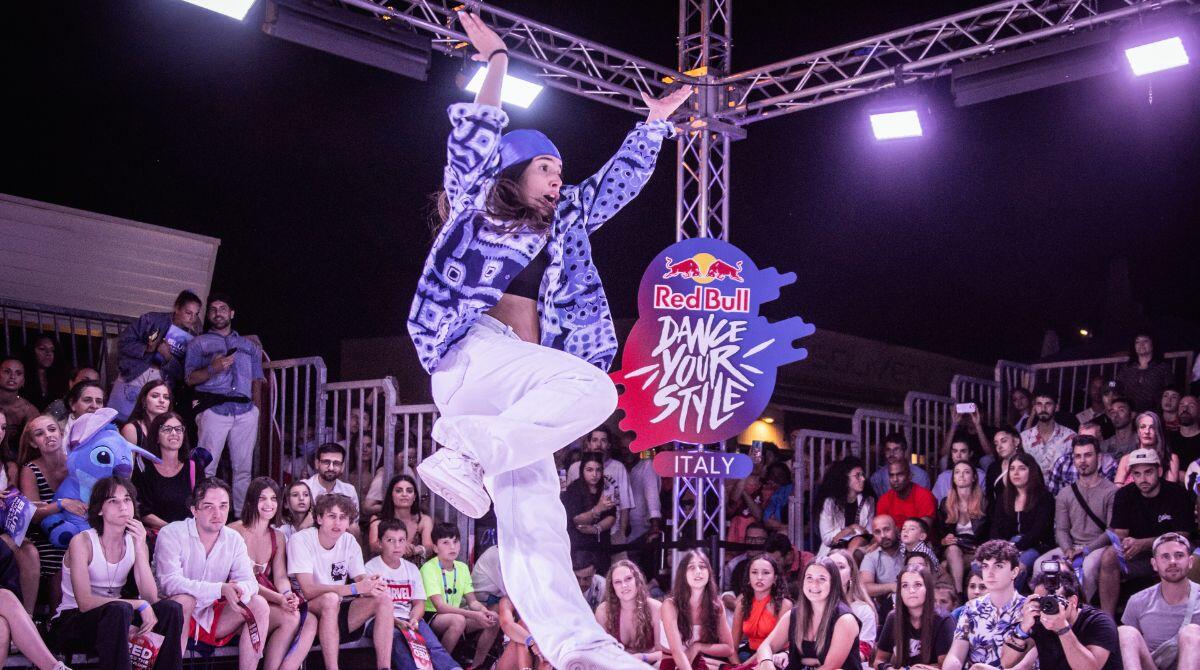 Alice in Wonderland, Red Bull e poi mostre, incontri e concerti nella settimana riminese - 