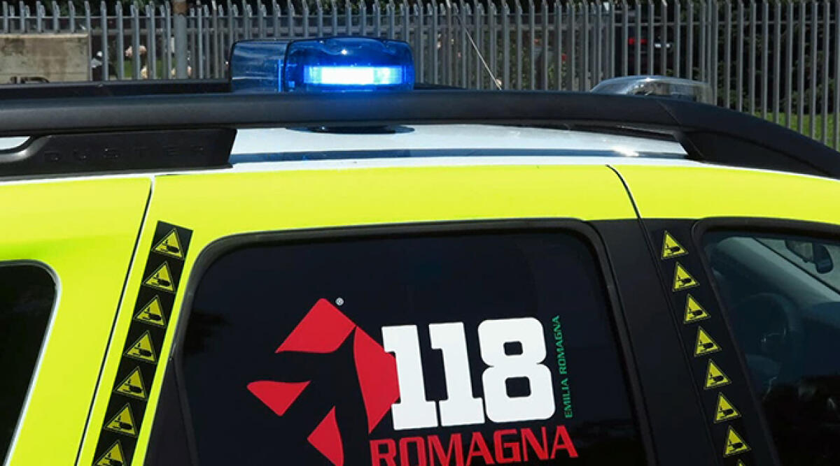Rimini, bimbo cade dalla finestra del bagno, trasportato in elisoccorso al Bufalini di Cesena - Archivio