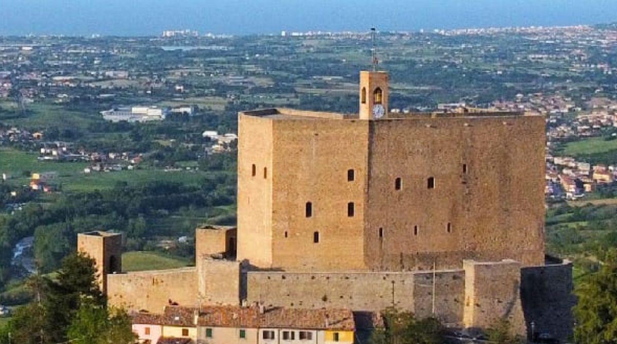 Notte Rosa a Montefiore tra buon cibo ed eventi con "Gustaborgo" - Vista di Montefiore Conca
