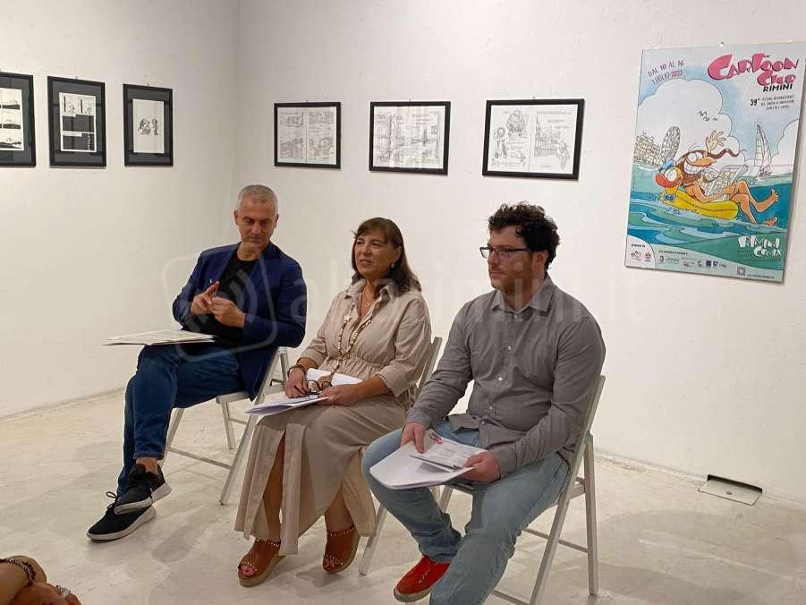 Da sinistra il sindaco di Rimini Sadegholvaad, Sabrina Zanetti e Paolo Brambilla