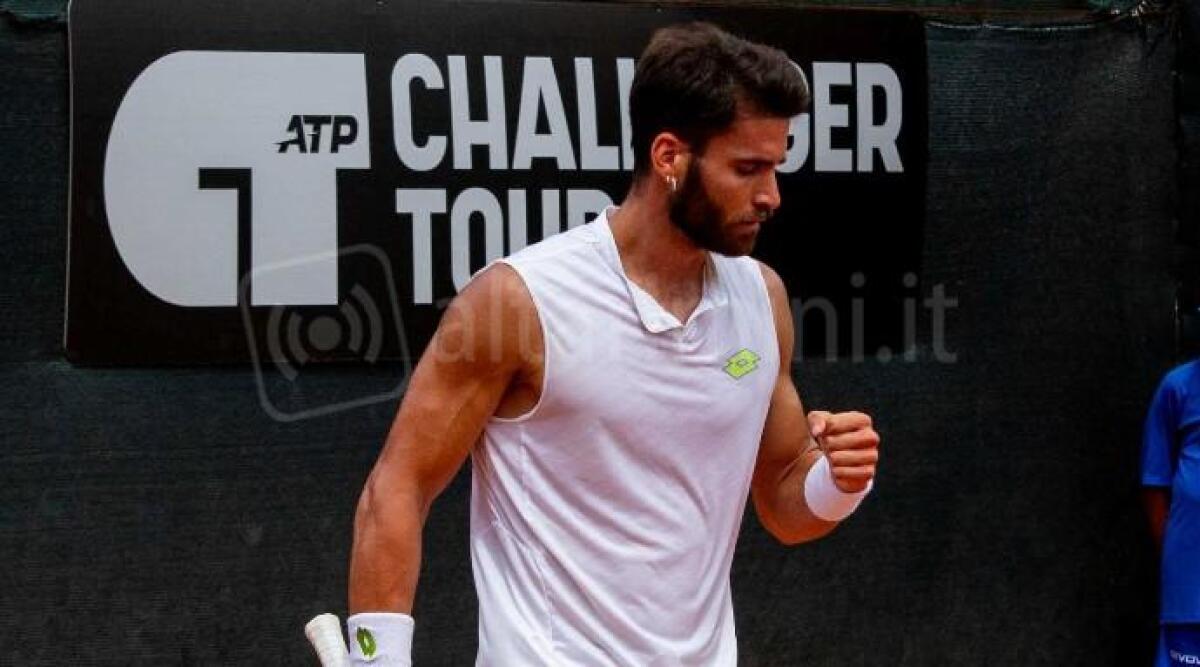 Tennis, San Marino Open: Pellegrino piega in tre set Dalla Valle: sarà ancora derby nei quarti con Weis. Fognini avanti - 