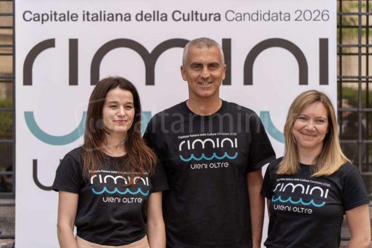 Rimini Capitale italiana della Cultura 2026: incontro al Fulgor con associazioni e le realtà del territorio - Il sindaco di Rimini Jamil Sadegholvaad con Francesca Bertoglio e Cristiana Carlini