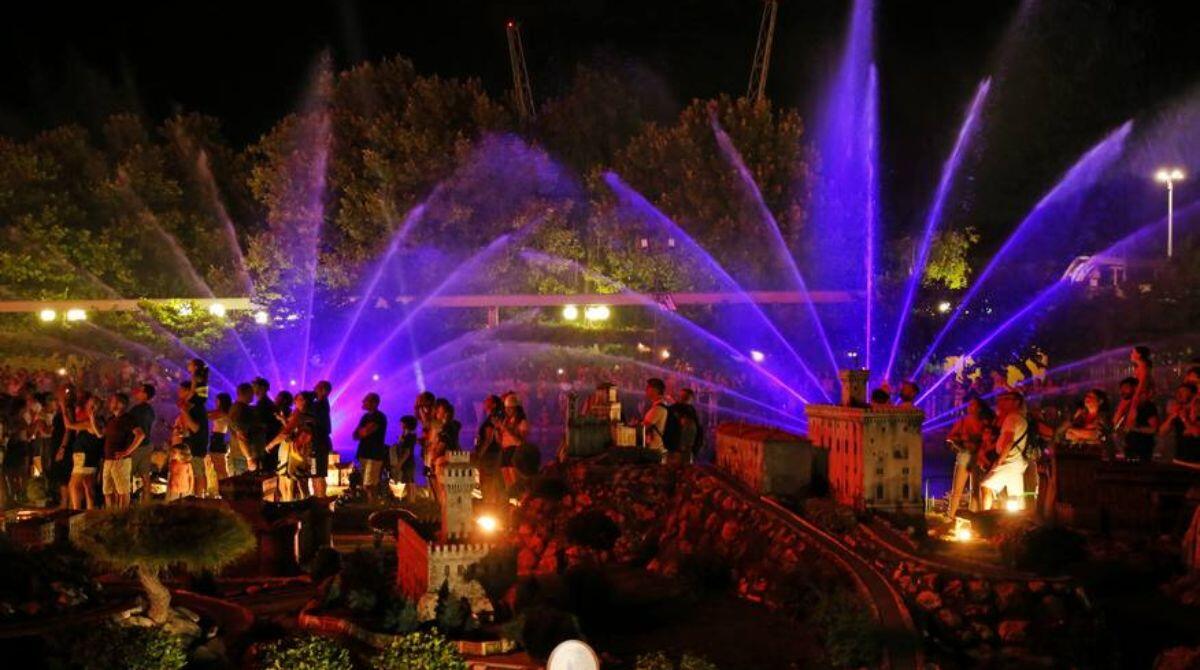 Tre aperture serali speciali per Italia in Miniatura - Italia in Miniatura di notte - foto Paritani