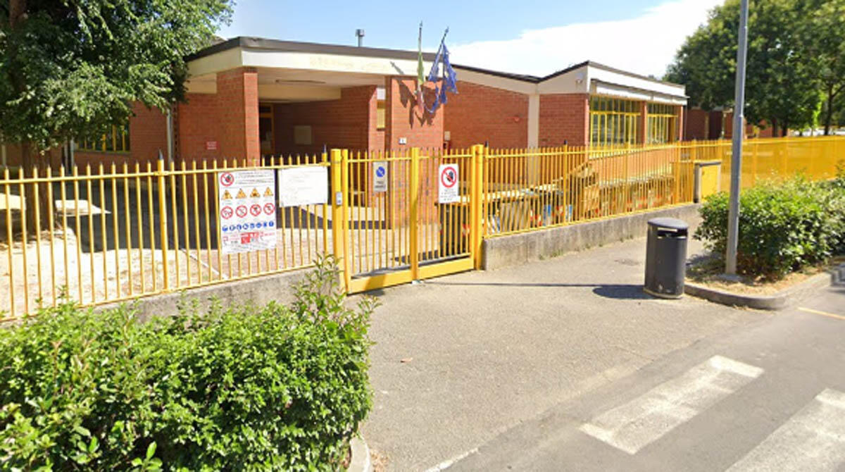 Scuola Carpignola, via libera agli interventi per rendere l'edificio sicuro ed energeticamente sostenibile - Ingresso della Scuola Carpignola GOOGLE
