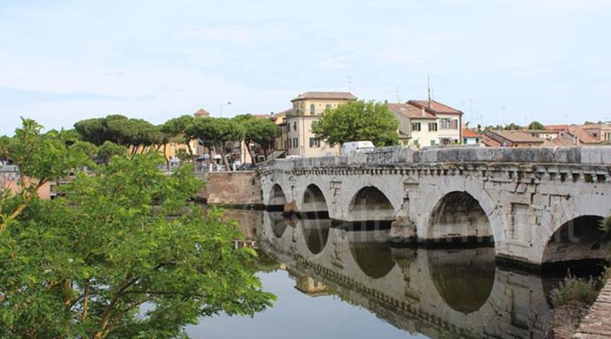 Capitale della cultura 2026, Carpi si ritira in favore di Rimini - Il ponte di Riberio (repertorio)