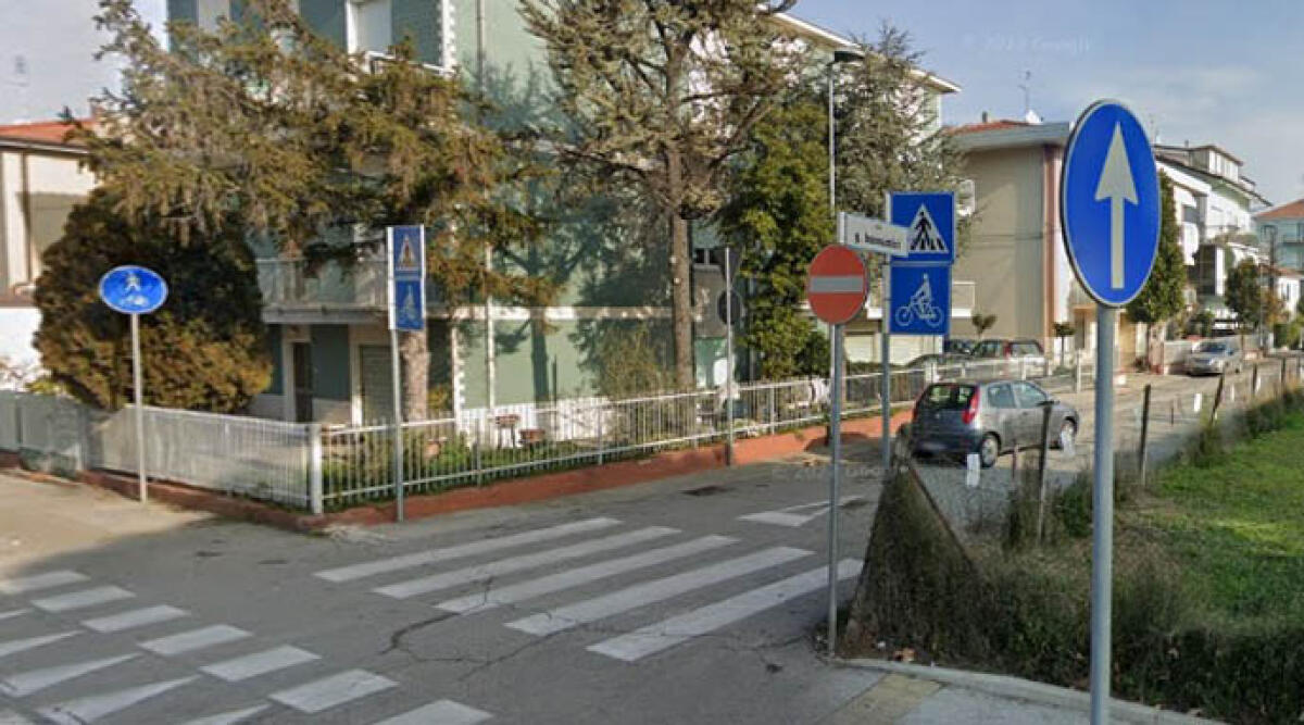 Rimini, due nuovi parcheggi e una ciclabile in zona Regina Pacis - Ingresso della via Buonamici di Rimini